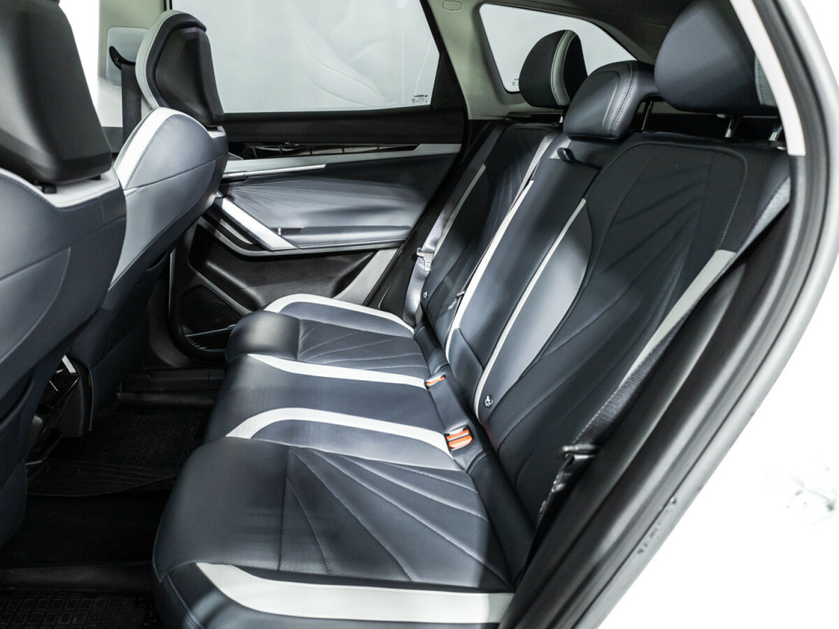 Geely Atlas 2024