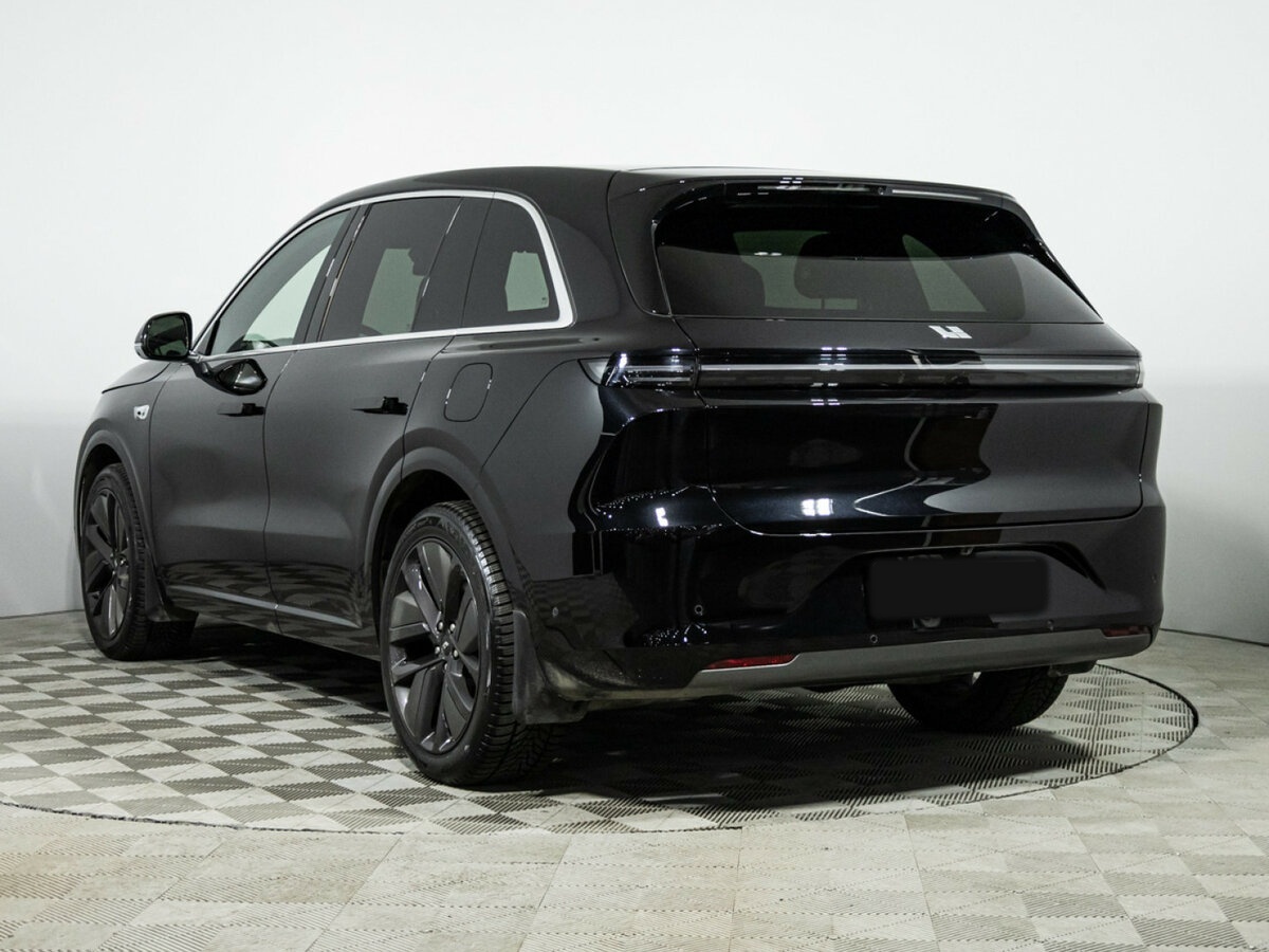 Li Auto (Lixiang) L6