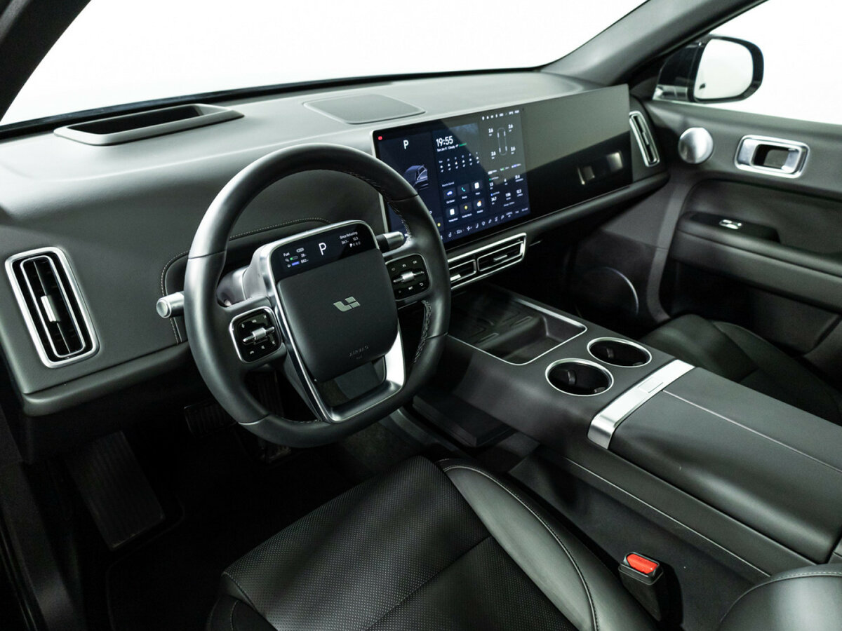 Li Auto (Lixiang) L6