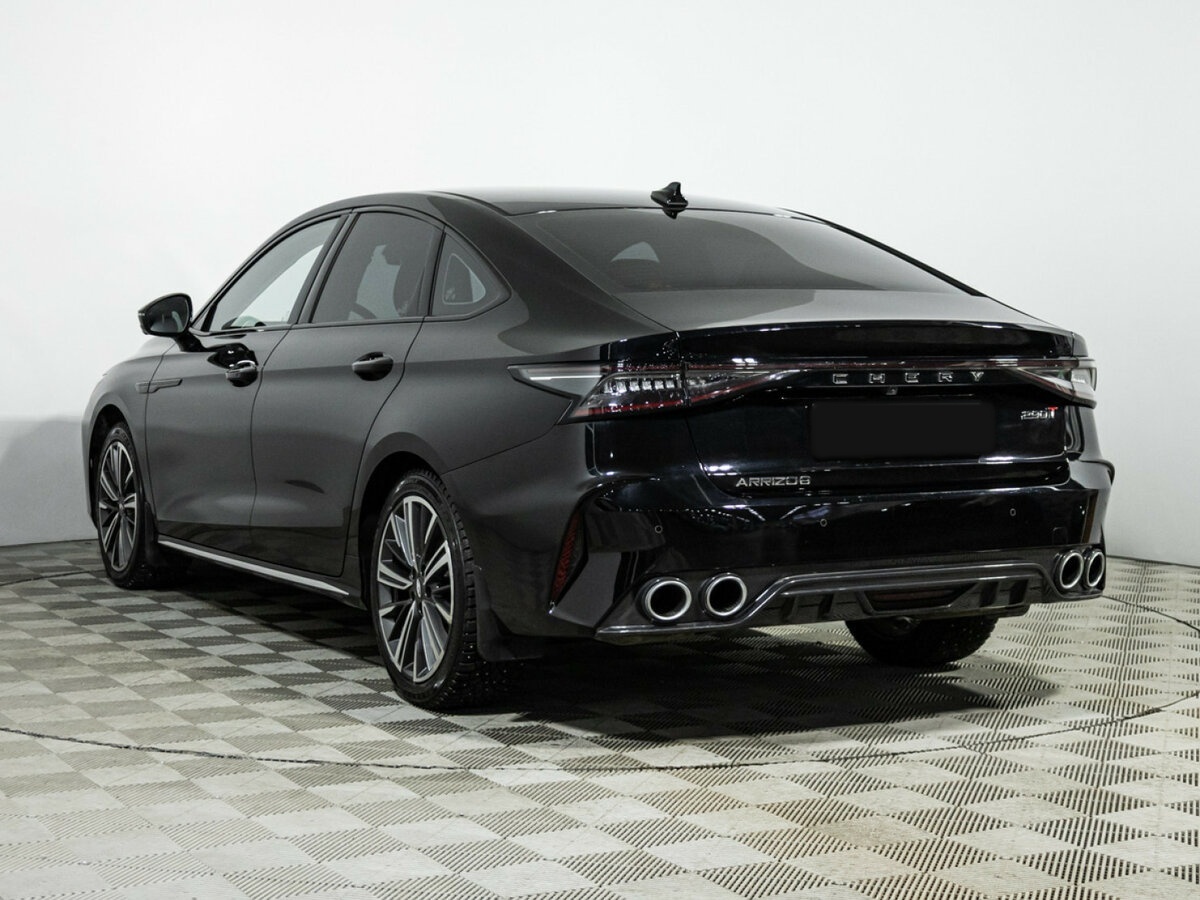 Chery Arrizo 8