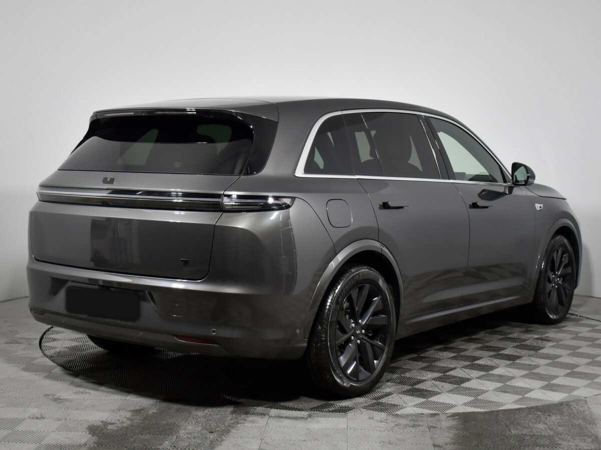 Li Auto (Lixiang) L7