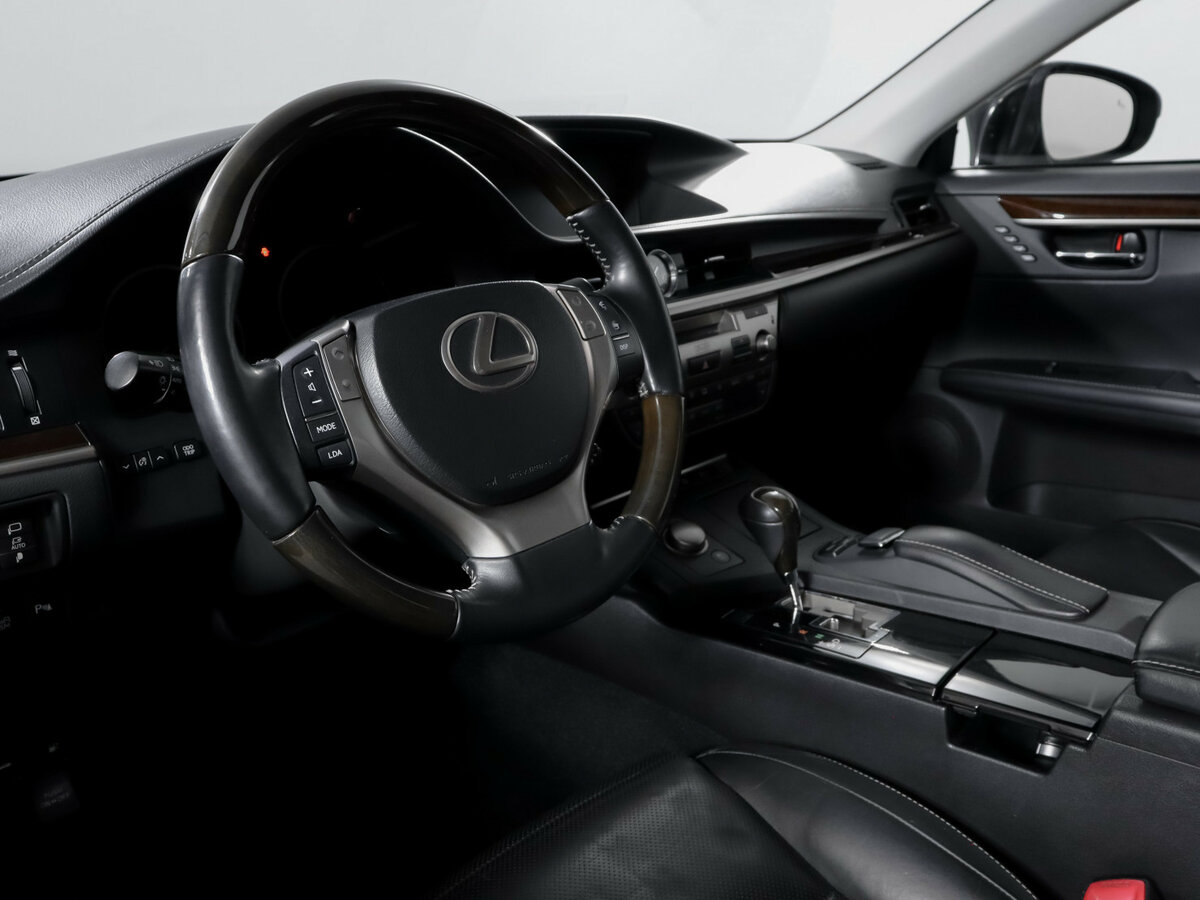 Lexus ES 2012