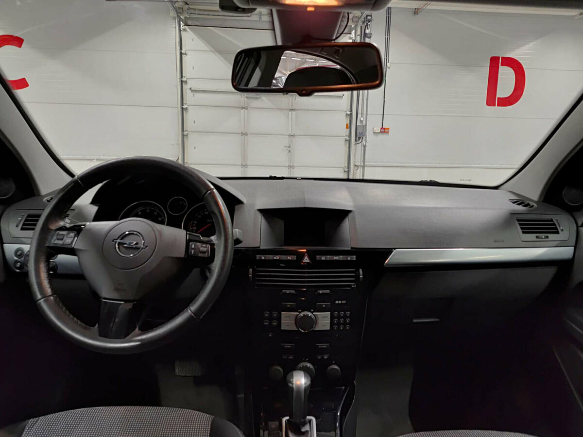 Opel Astra 2012