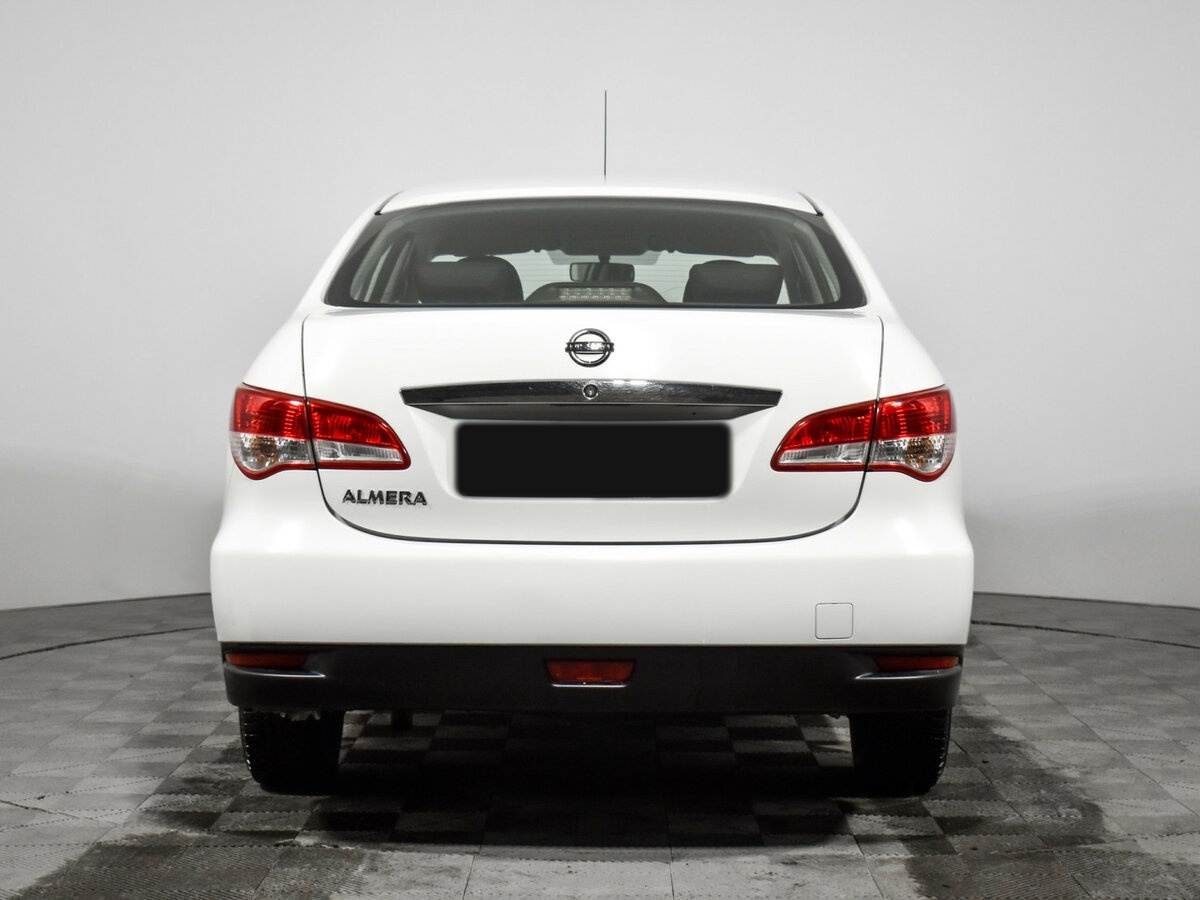 Nissan Almera