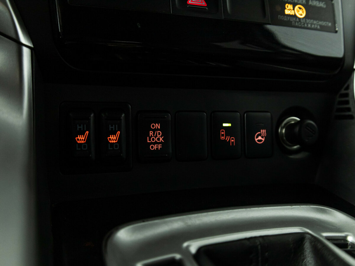 Mitsubishi Pajero Sport 2017