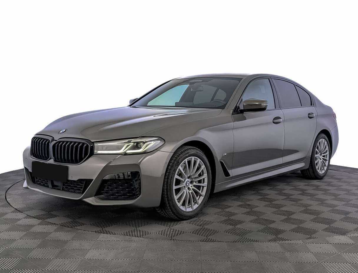 BMW 5 серии 2021