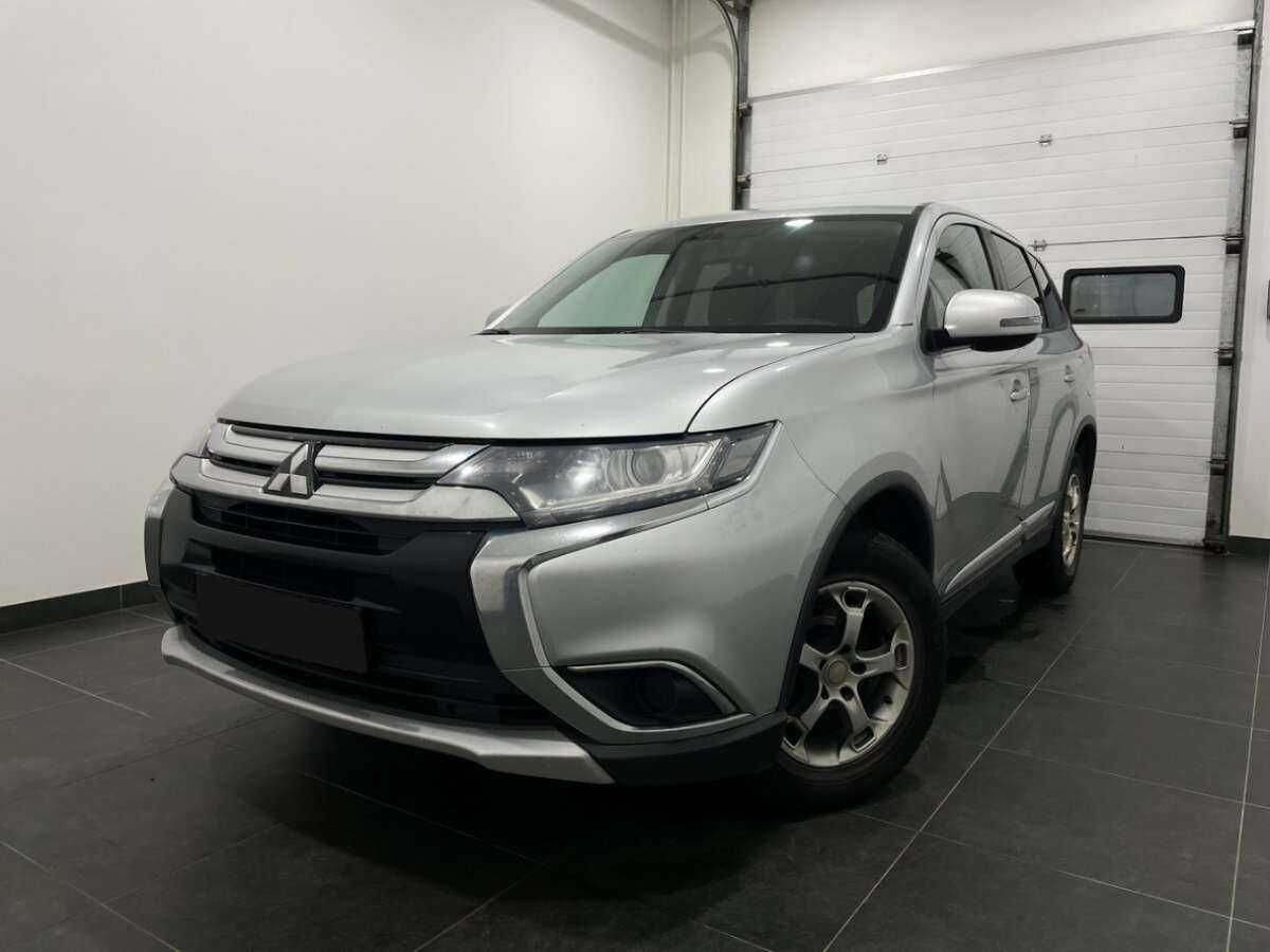 Mitsubishi Outlander 2016