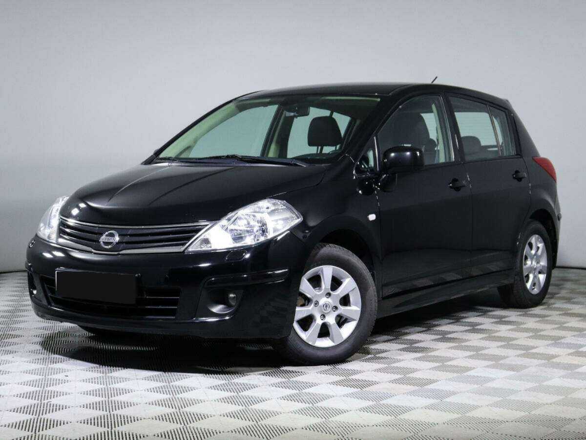 Nissan Tiida 2012