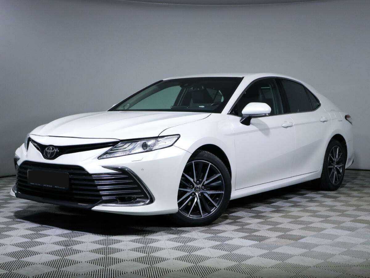 Toyota Camry 2021