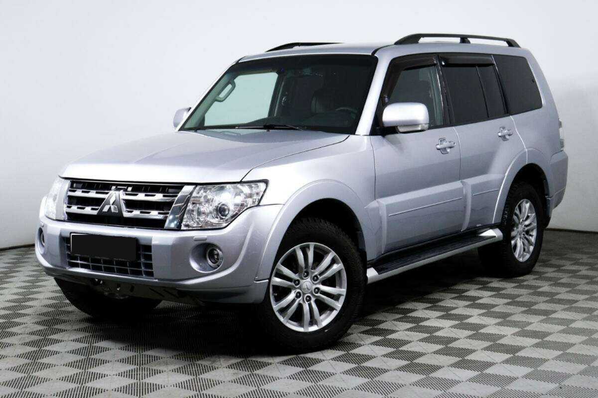 Mitsubishi Pajero 2012