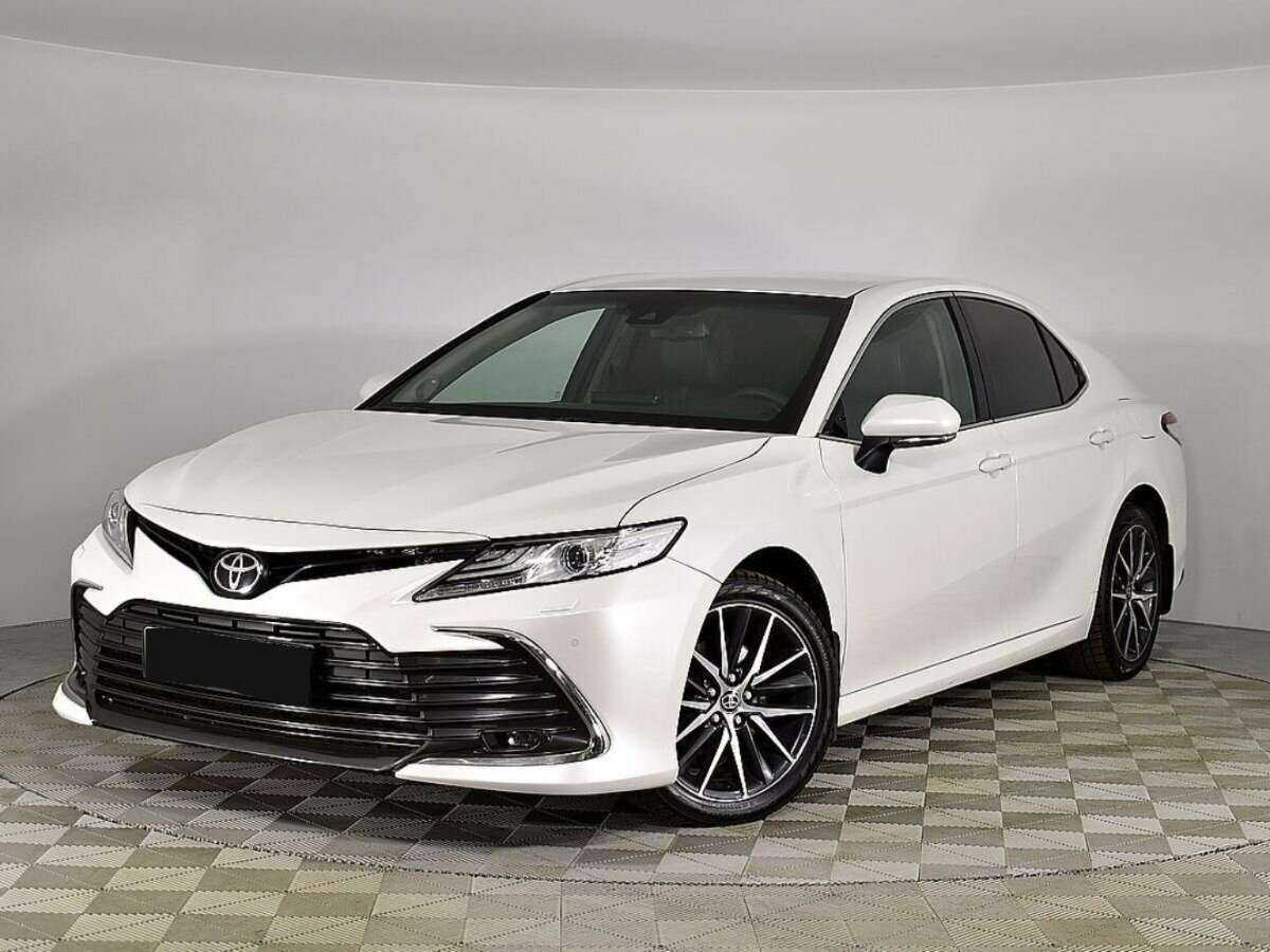 Toyota Camry 2021