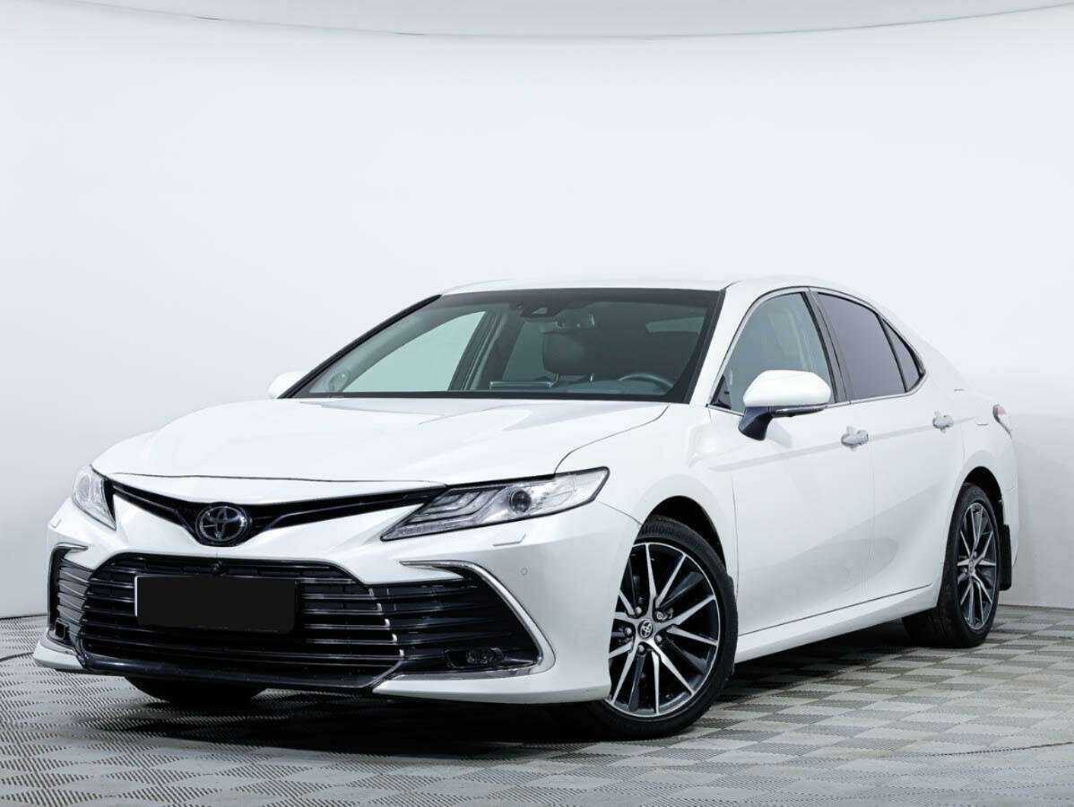Toyota Camry 2021