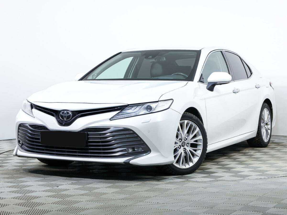 Toyota Camry 2019