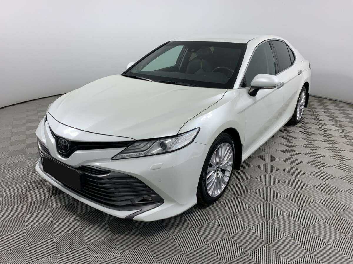 Toyota Camry 2021