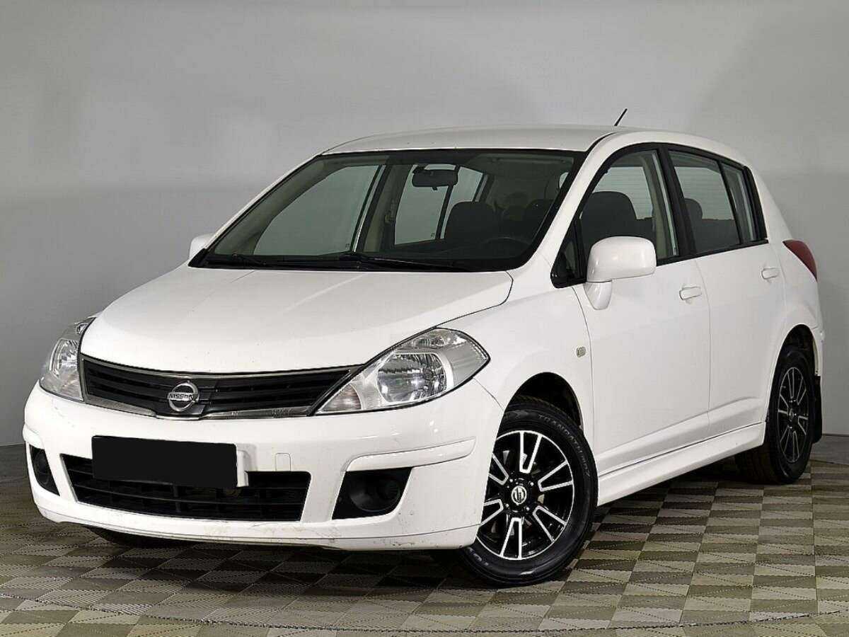 Nissan Tiida 2013