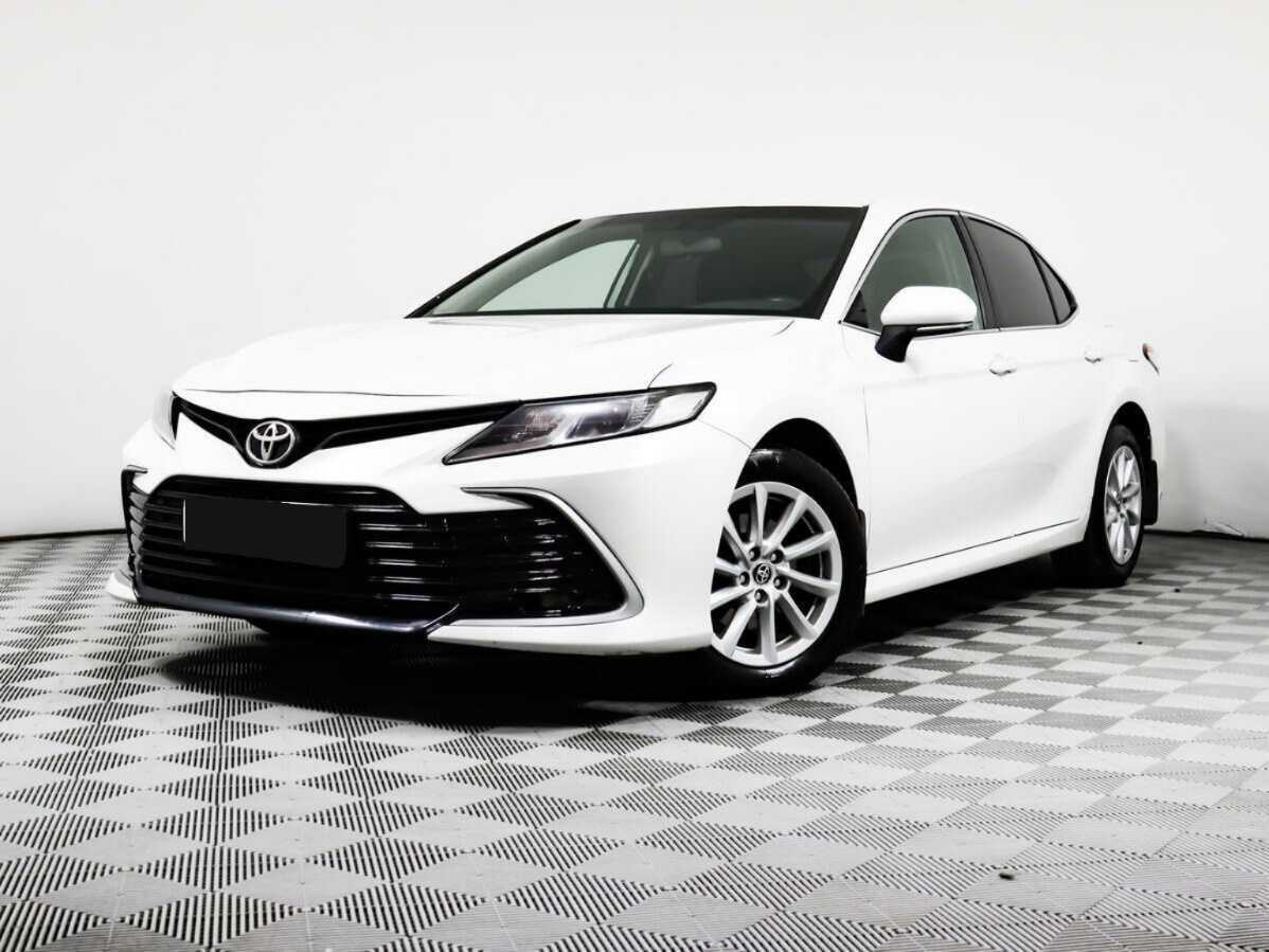 Toyota Camry 2021