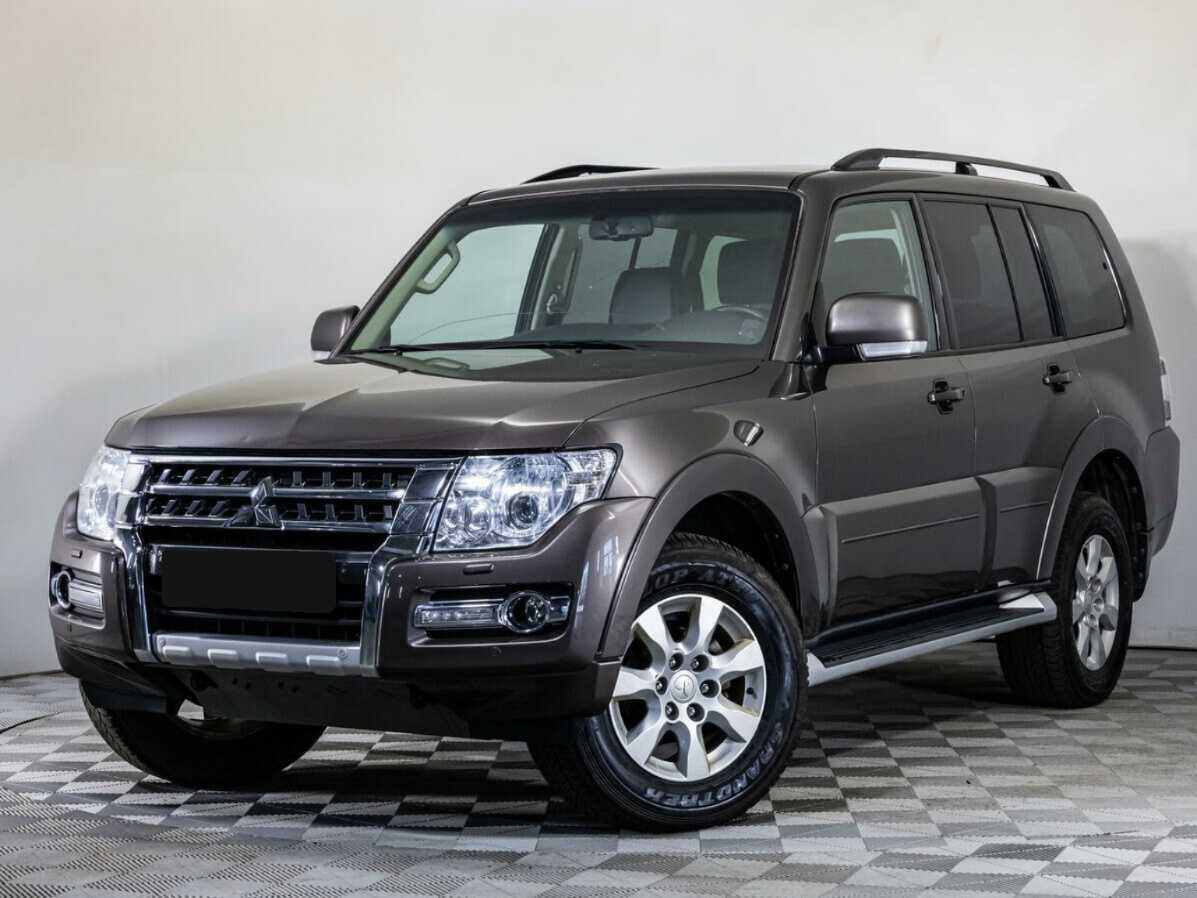 Mitsubishi Pajero 2015