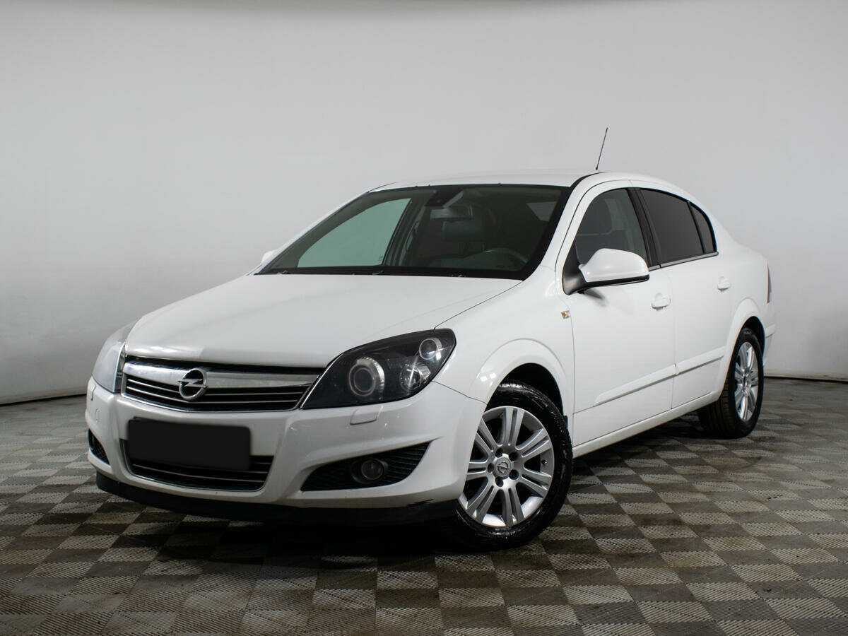Opel Astra 2011