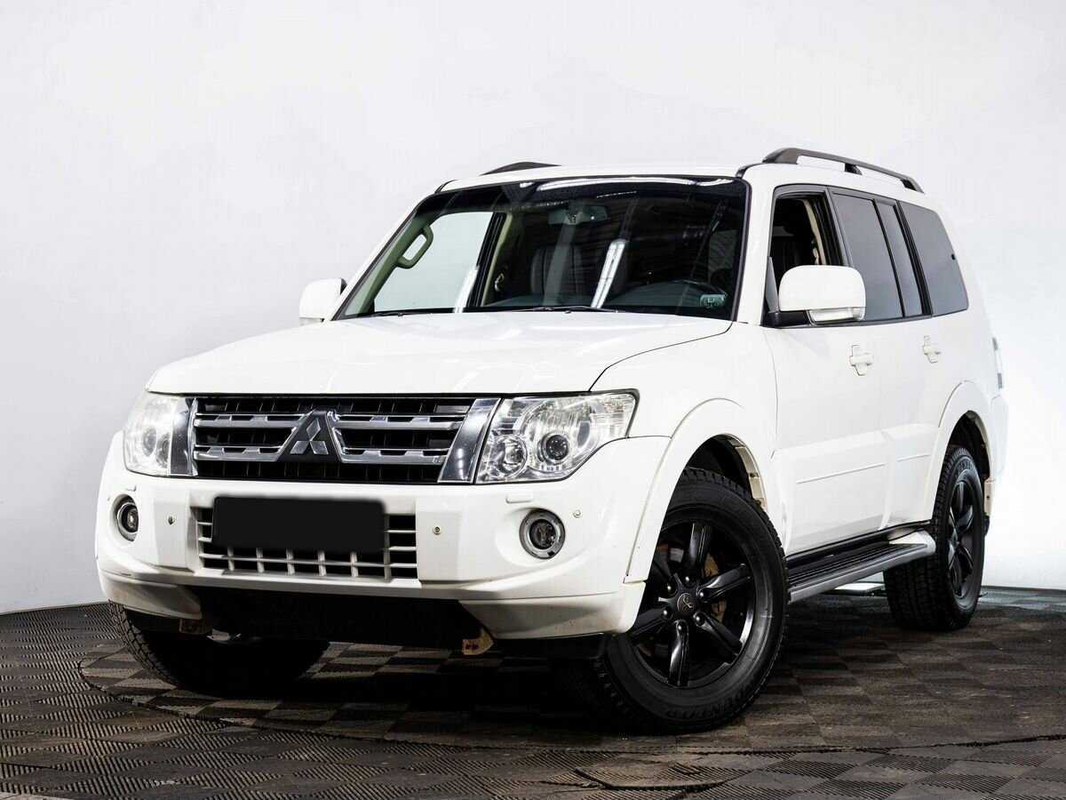Mitsubishi Pajero 2013