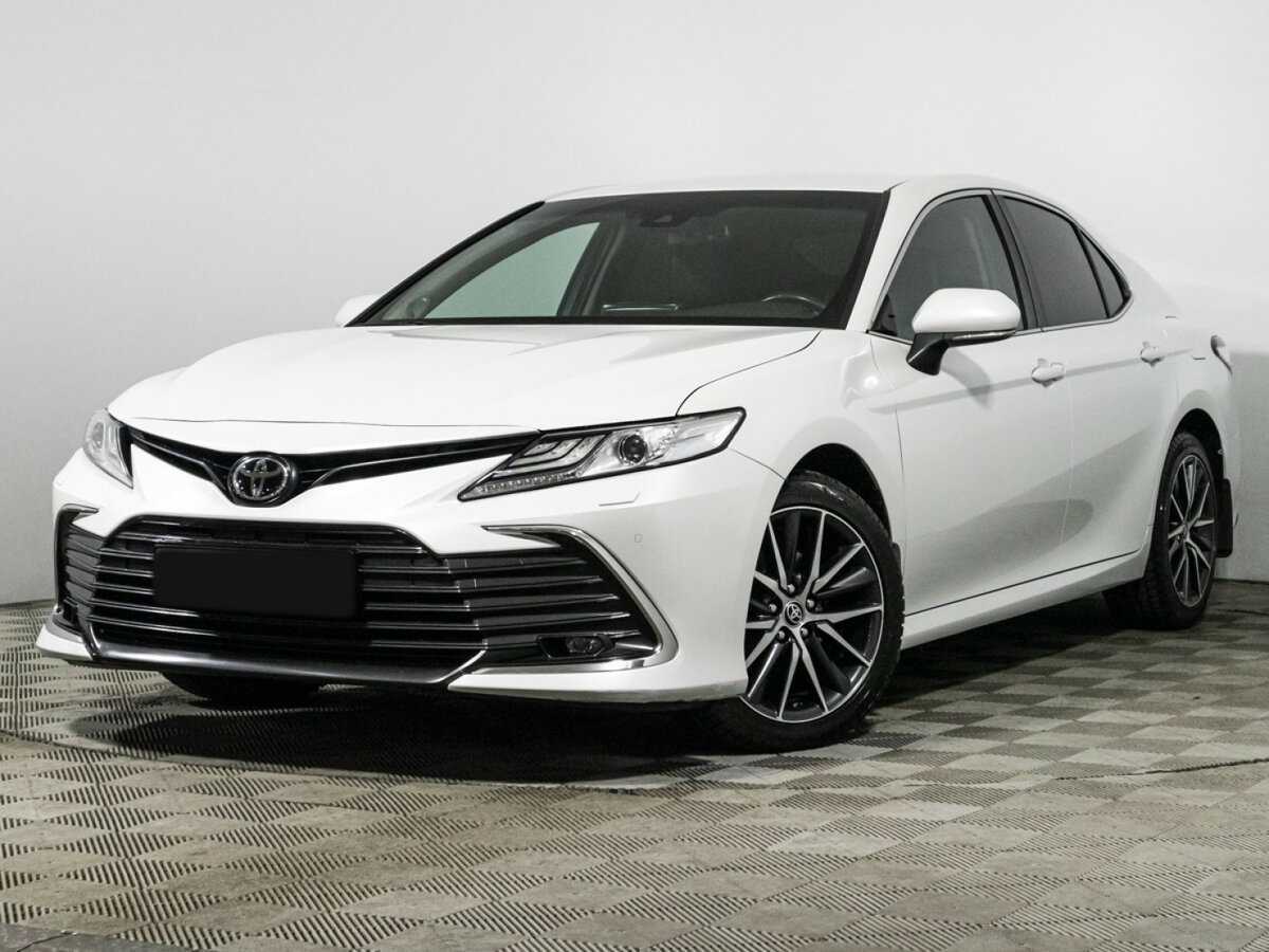 Toyota Camry 2021