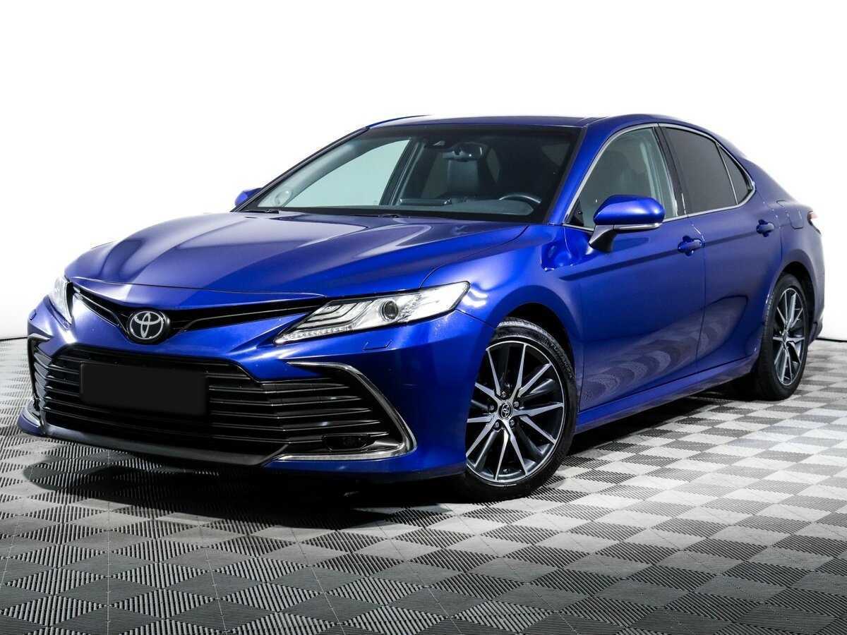 Toyota Camry 2021