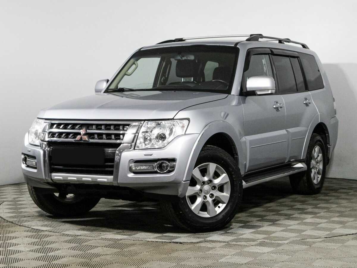 Mitsubishi Pajero 2015
