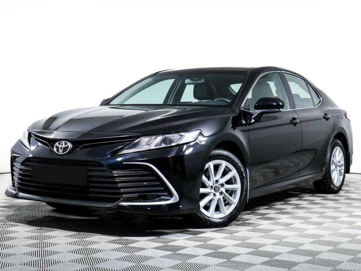 Toyota Camry 2021