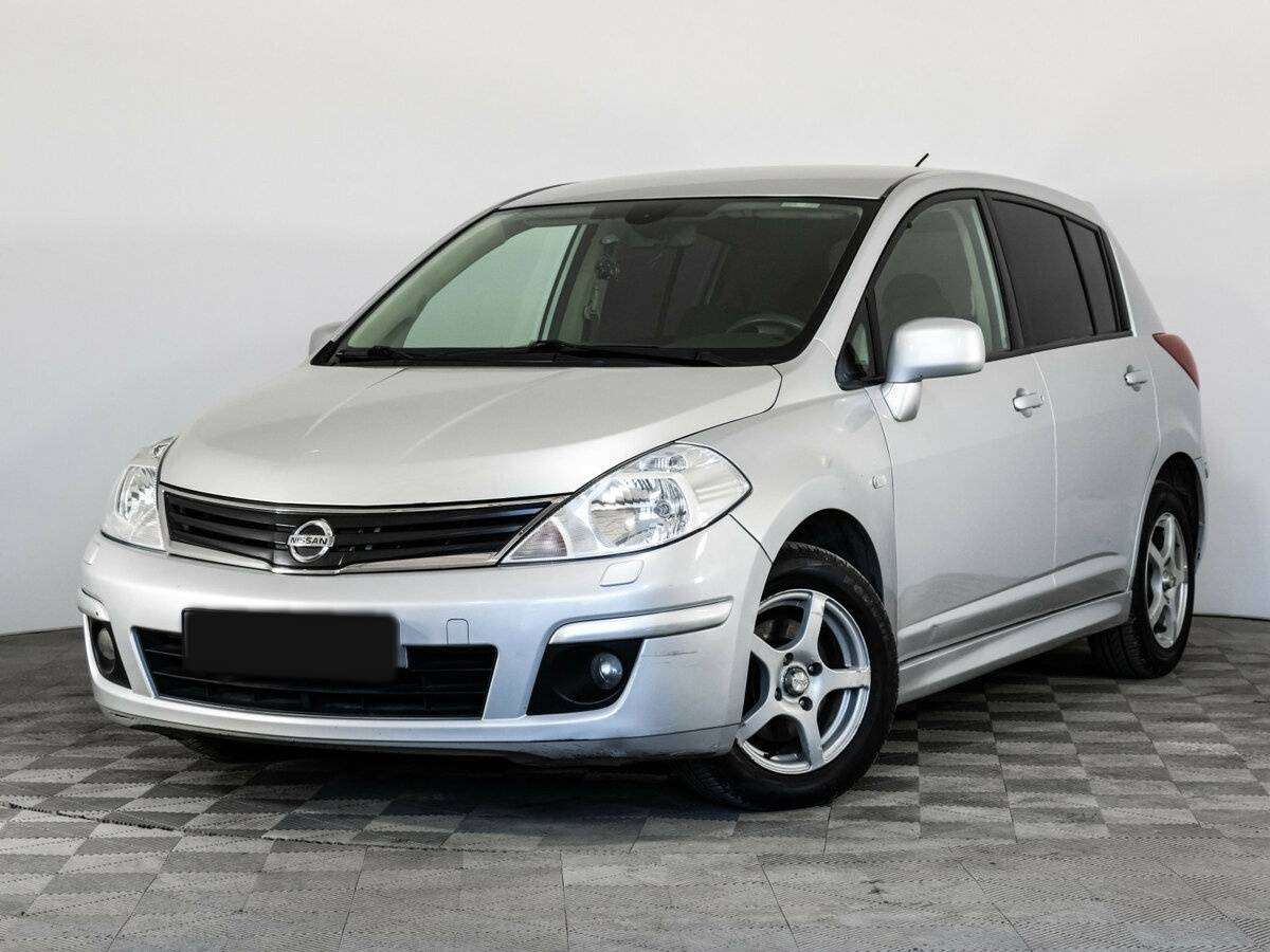 Nissan Tiida 2013