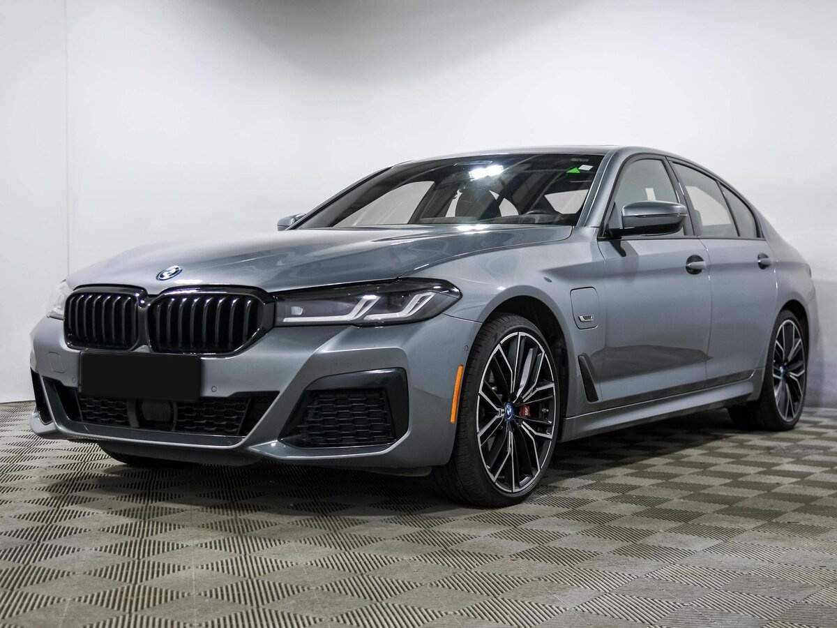 BMW 5 серии 2022
