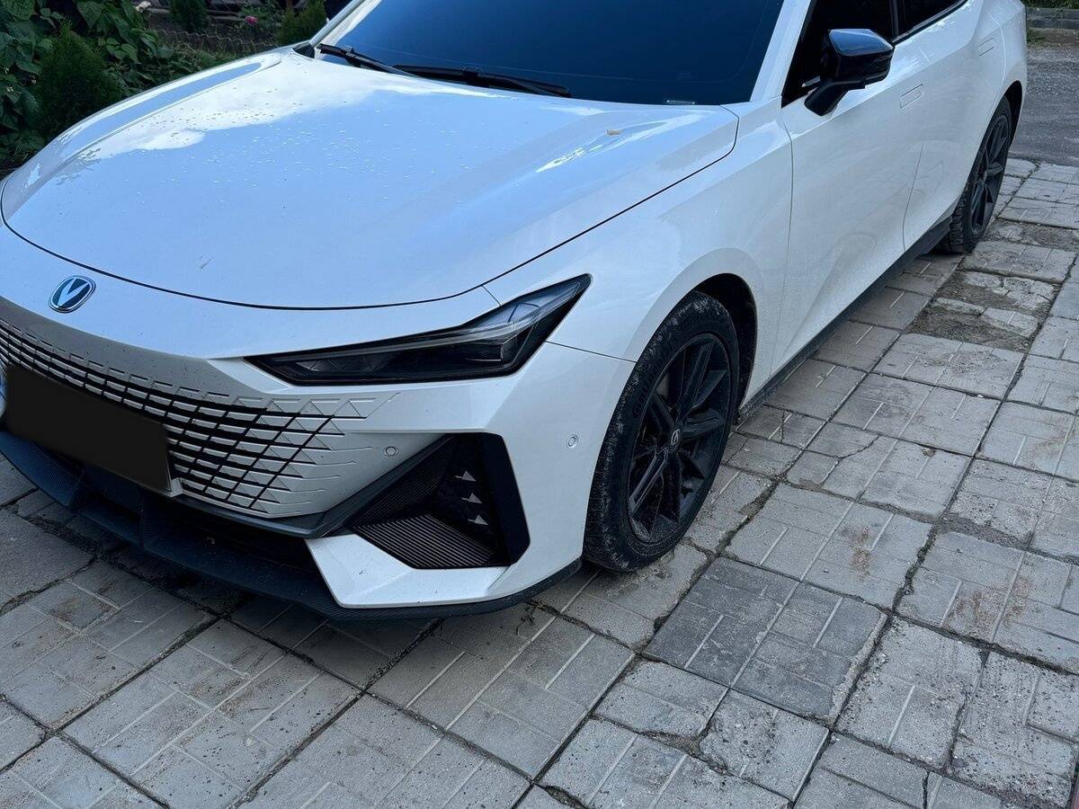 Changan UNI-V