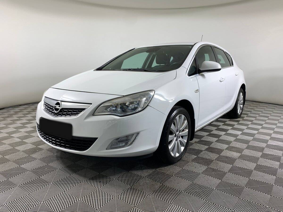 Opel Astra 2011