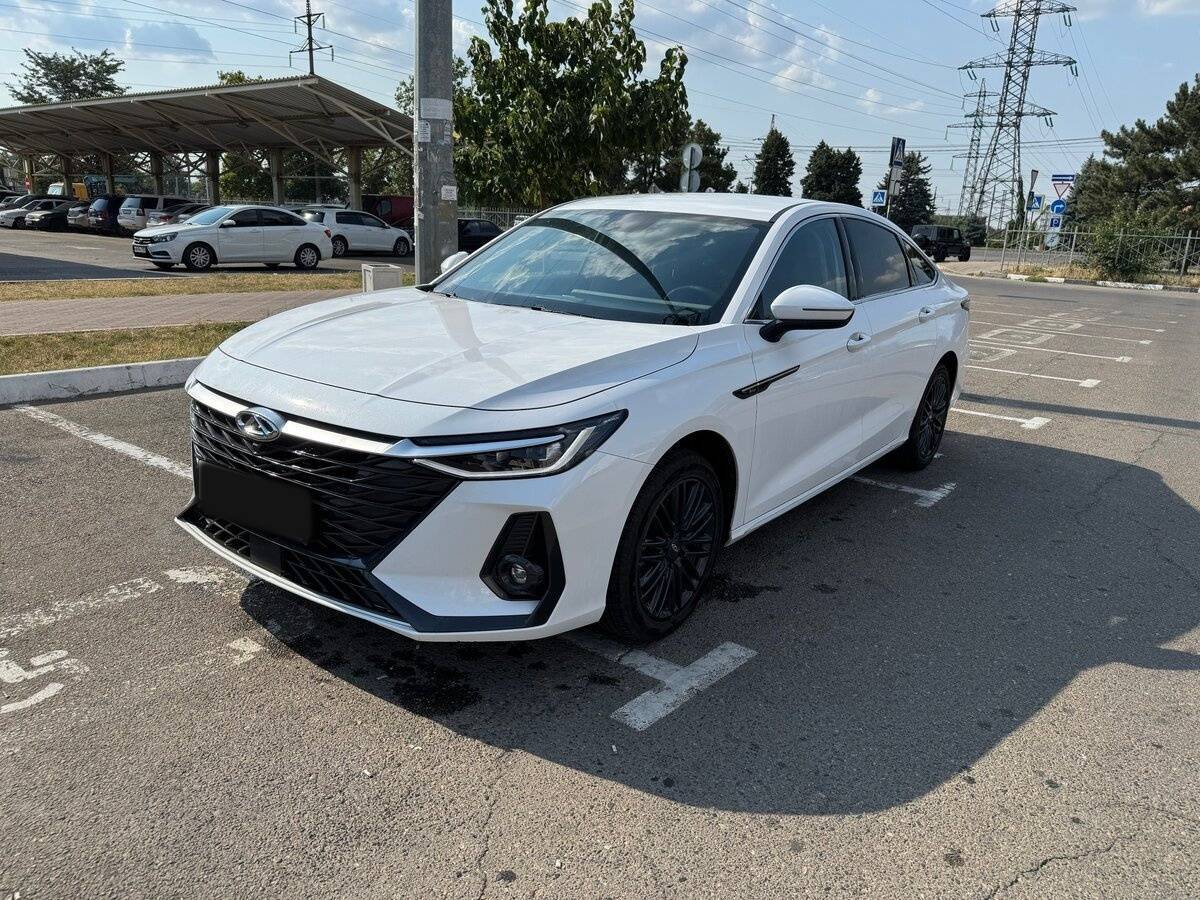 Chery Arrizo 8