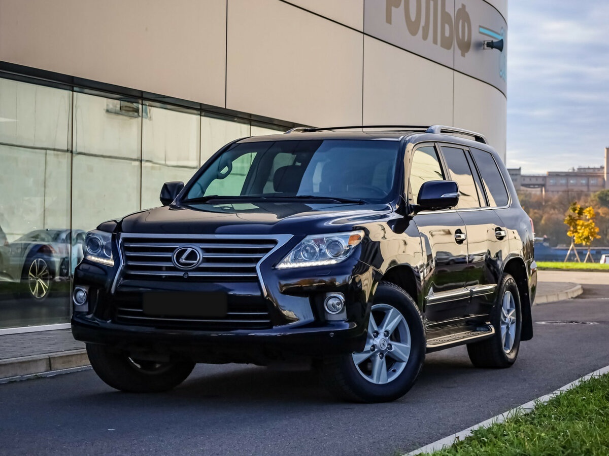 Lexus LX